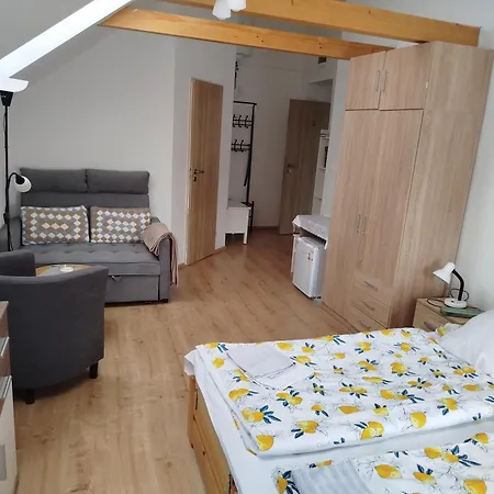 Pod Jeskynemi Apartment Mladec