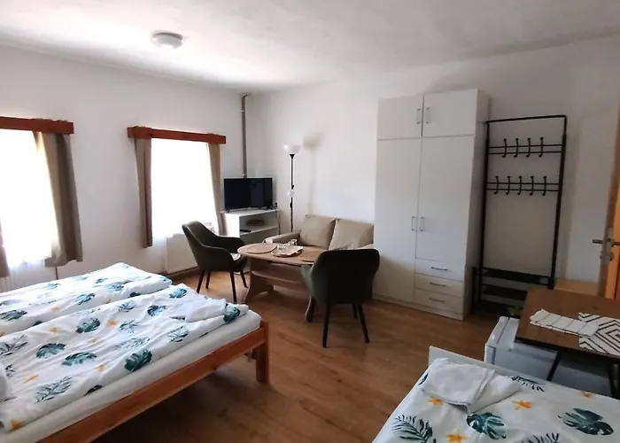 Pod Jeskynemi Apartment *