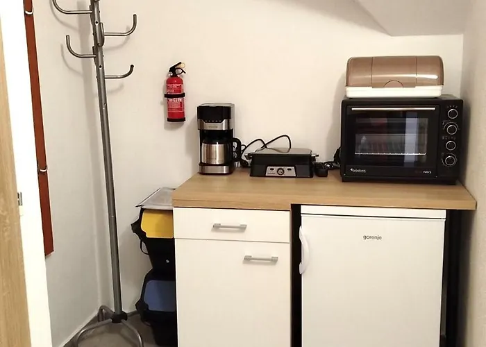 Pod Jeskynemi Mladec