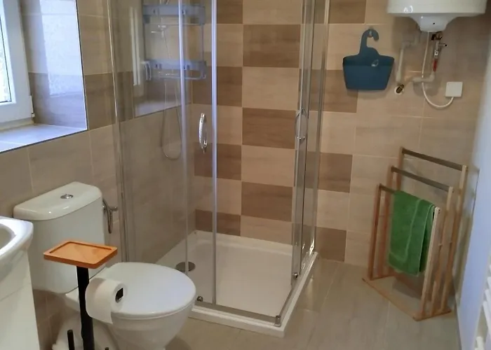 Pod Jeskynemi Mladec